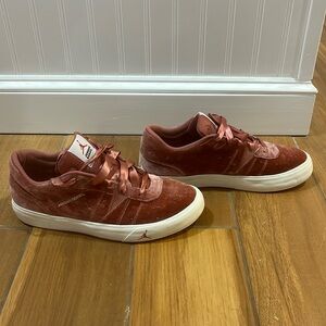 Nike Women’s Series 0.5 SE Low ‘Rose Velvet’